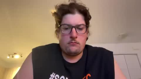 Snapshot of penisdansvulve chatting on February 25, 2:03 am randysavage online show from February 25, 2:03 am