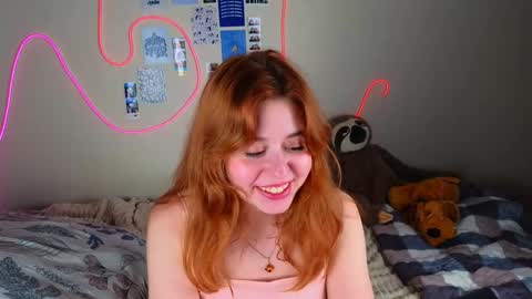 Snapshot of penny_staar chatting on February 12, 12:16 am Penny staar online show from February 12, 12:16 am