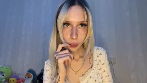 Margot online show from December 1, 2:22 pm