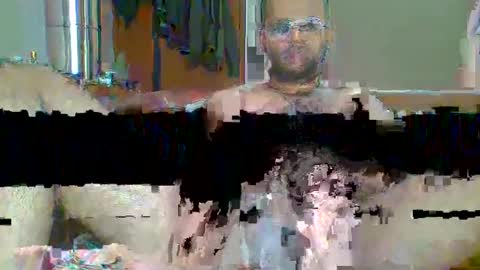 Snapshot of pennyworth21 chatting on January 5, 4:04 am albert online show from January 5, 4:04 am