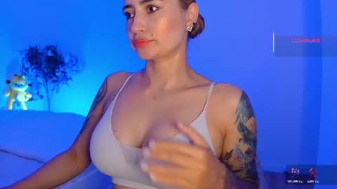 Snapshot of pennyy__ chatting on June 20, 2:09 pm Hi Im Penelope better vibrations 1111 online show from June 20, 2:09 pm