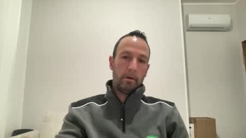 Snapshot of peppinslosqualo chatting on February 17, 5:14 am peppinslosqualo online show from February 17, 5:14 am