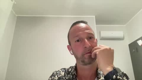 Snapshot of peppinslosqualo chatting on June 5, 8:25 pm peppinslosqualo online show from June 5, 8:25 pm