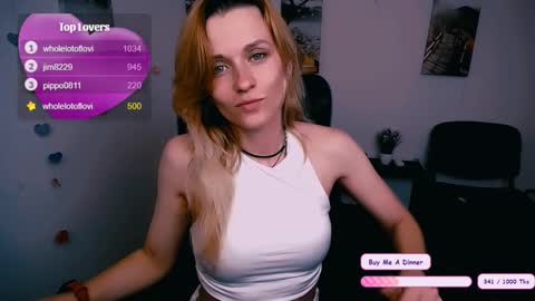 Mia online show from November 21, 6:34 am