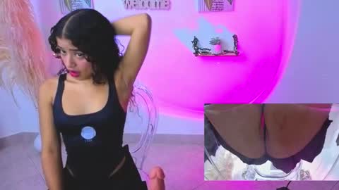 Snapshot of pequitasmedusa9 chatting on October 11, 7:01 pm pequitasmedusa9 online show from October 11, 7:01 pm