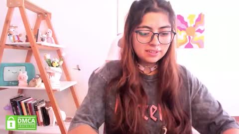 Sarah Ana Banana online show from January 15, 8:23 pm