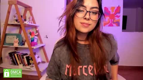 Sarah Ana Banana online show from March 31, 2:35 am