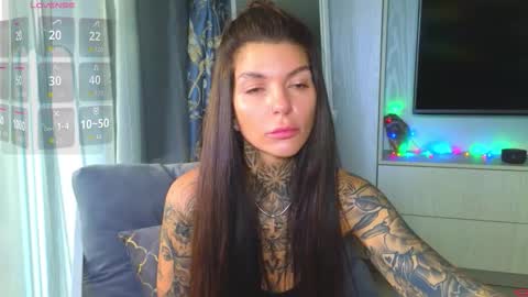 Anna online show from March 2, 9:16 am