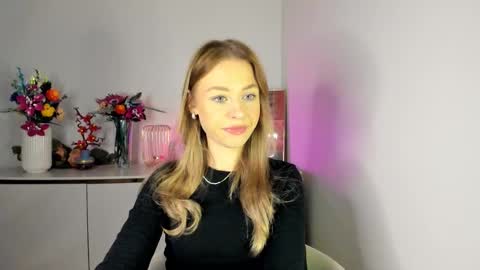 Snapshot of perfectxcindy chatting on February 10, 6:39 am Cindy online show from February 10, 6:39 am