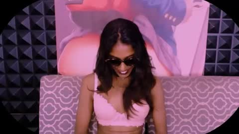 satins seduction online show from December 3, 9:44 am