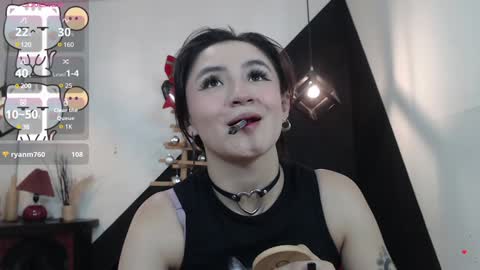   online show from December 7, 2:24 pm