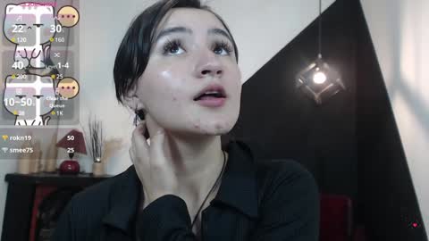  online show from December 12, 8:53 pm