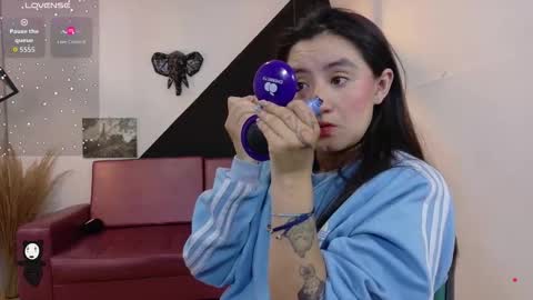   online show from October 28, 12:19 pm