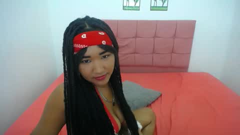 perla online show from December 26, 5:37 am