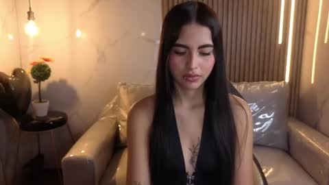 perla_lovely online show from April 27, 12:47 pm