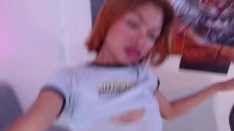 Snapshot of perla_st chatting on February 15, 6:33 pm Perla online show from February 15, 6:33 pm