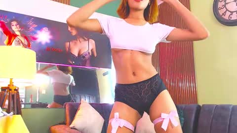 Snapshot of perla_st chatting on February 27, 5:26 pm Perla online show from February 27, 5:26 pm