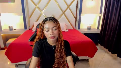 Perla online show from November 1, 5:26 pm