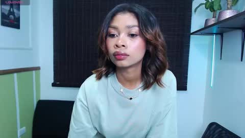 Perla online show from March 10, 7:30 pm