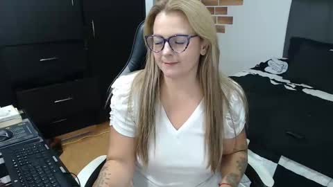 goloza online show from December 2, 5:02 am