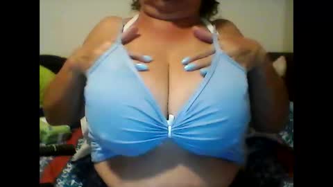 Snapshot of perlita070822 chatting on December 20, 4:42 am perlita070822 online show from December 20, 4:42 am