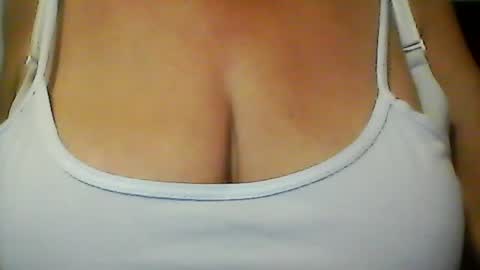 perlita070822 online show from June 20, 4:37 am