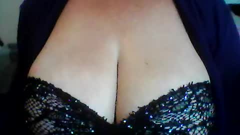 perlita070822 online show from June 25, 5:12 am