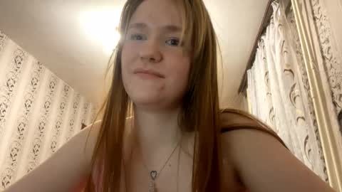 Snapshot of perrygato chatting on March 3, 2:56 pm Julia online show from March 3, 2:56 pm