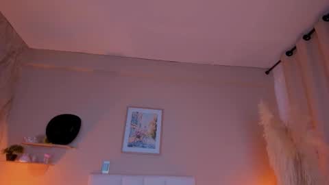 Marie online show from March 18, 11:02 am