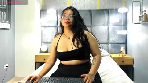 persefonemendoza online show from October 6, 11:51 am