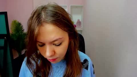 Snapshot of persinaky chatting on October 11, 5:28 am horror flying on the wings of the night.... online show from October 11, 5:28 am