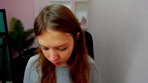 Snapshot of persinaky chatting on October 25, 10:34 am horror flying on the wings of the night.... online show from October 25, 10:34 am