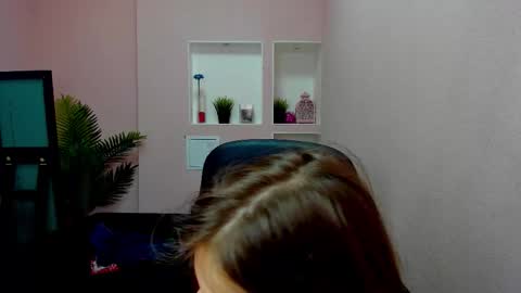 Snapshot of persinaky chatting on November 3, 12:24 am horror flying on the wings of the night.... online show from November 3, 12:24 am