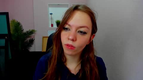 Snapshot of persinaky chatting on November 16, 5:35 am horror flying on the wings of the night.... online show from November 16, 5:35 am