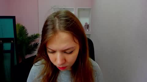 Snapshot of persinaky chatting on November 23, 3:34 pm horror flying on the wings of the night.... online show from November 23, 3:34 pm