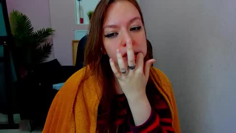 Snapshot of persinaky chatting on November 24, 4:51 pm horror flying on the wings of the night.... online show from November 24, 4:51 pm