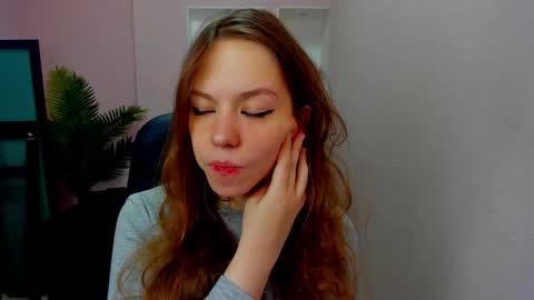 horror flying on the wings of the night.... online show from December 5, 10:46 am