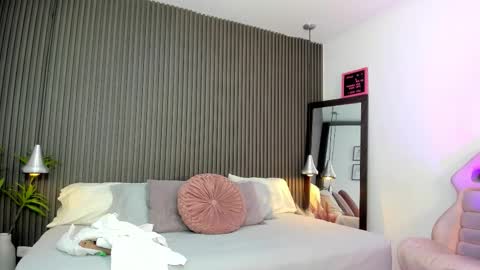 Lizza online show from March 7, 11:07 am