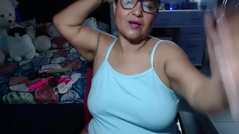 Snapshot of pervert_mommy_x chatting on January 9, 9:56 am SAMY online show from January 9, 9:56 am