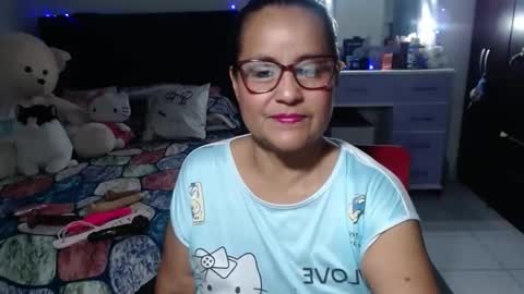 Snapshot of pervert_mommy_x chatting on January 12, 10:53 am SAMY online show from January 12, 10:53 am