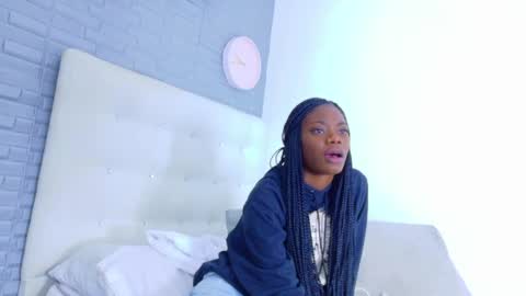 pervert_shydoll online show from April 23, 2:57 am