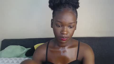 perverted_sweet online show from April 18, 12:53 pm