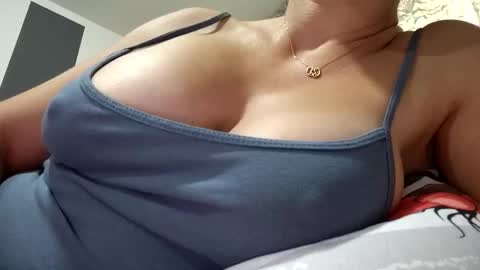 Snapshot of pervygirl69 chatting on November 18, 11:25 am Lisa - online show from November 18, 11:25 am