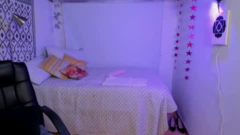 Rose online show from January 10, 9:31 pm