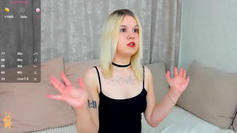 Astrid and Mia online show from October 5, 5:00 pm