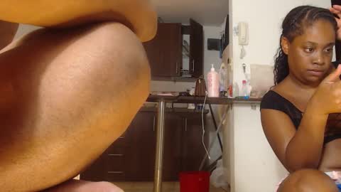 Snapshot of petarda333 chatting on February 24, 1:47 am kamila online show from February 24, 1:47 am