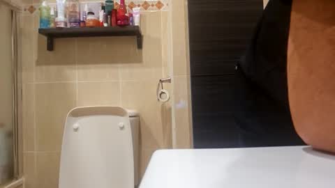 Snapshot of peter50831 chatting on October 21, 1:28 am peter50831 online show from October 21, 1:28 am