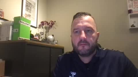 Snapshot of peter_30_ chatting on January 20, 8:41 am peter_30_ online show from January 20, 8:41 am