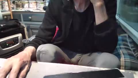 Snapshot of peter_on_kik chatting on April 27, 4:10 am make me cum in pvt dutch german daddy c2c bigcock online show from April 27, 4:10 am