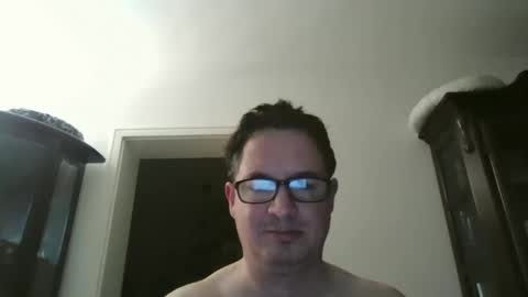 Snapshot of peter_s1275 chatting on March 4, 9:32 pm Peter online show from March 4, 9:32 pm